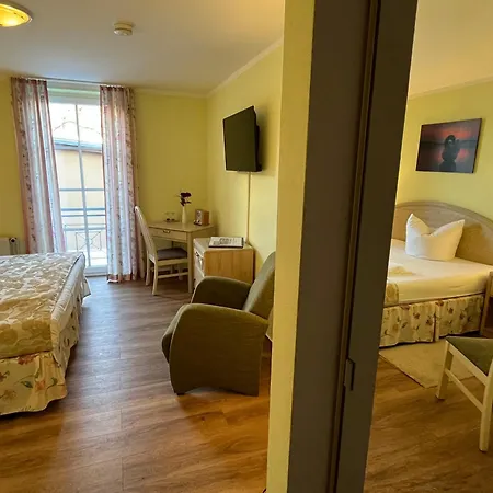 Altes Kasino Hotel Am See Neuruppin Exterior photo